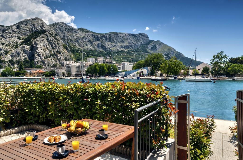 Apartment Lejo Omiš Esterno foto