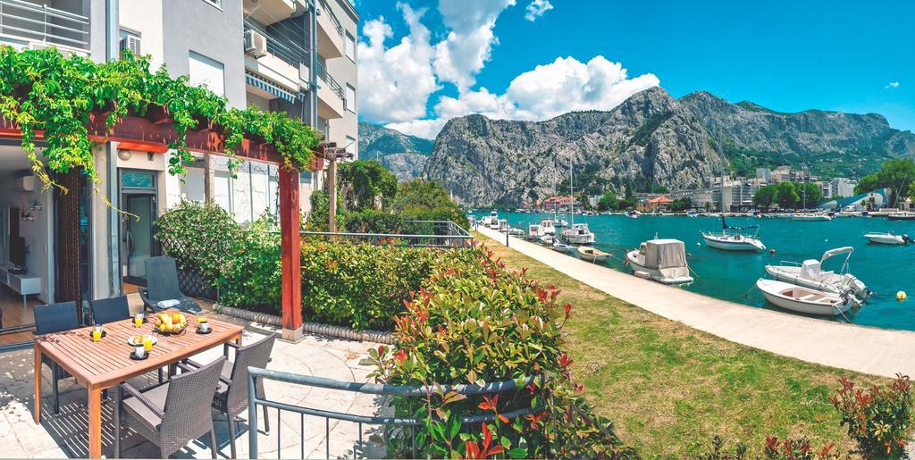 Apartment Lejo Omiš Esterno foto